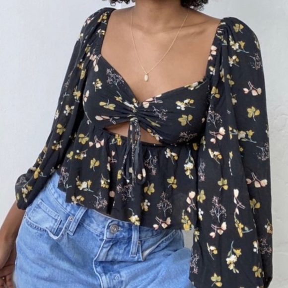 UO Violet Peplum Cutout Top - Picture 1 of 3